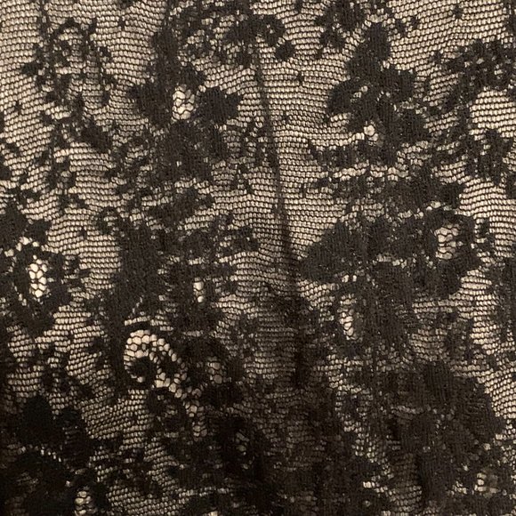 Central Park West New York Black Lace Lined V-Neck Top XS - Picture 3 of 16